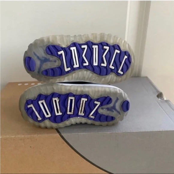 Nike Air Jordan 11 Retro TD 'Concord' Toddler Sneakers - SZ 9 C - Picture 3 of 12